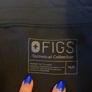 women's Black Zamora - Petite Jogger Scrub Pants